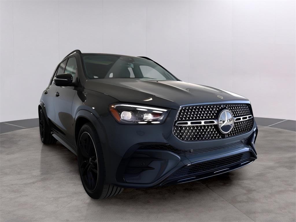 new 2025 Mercedes-Benz GLE 580 car, priced at $112,765