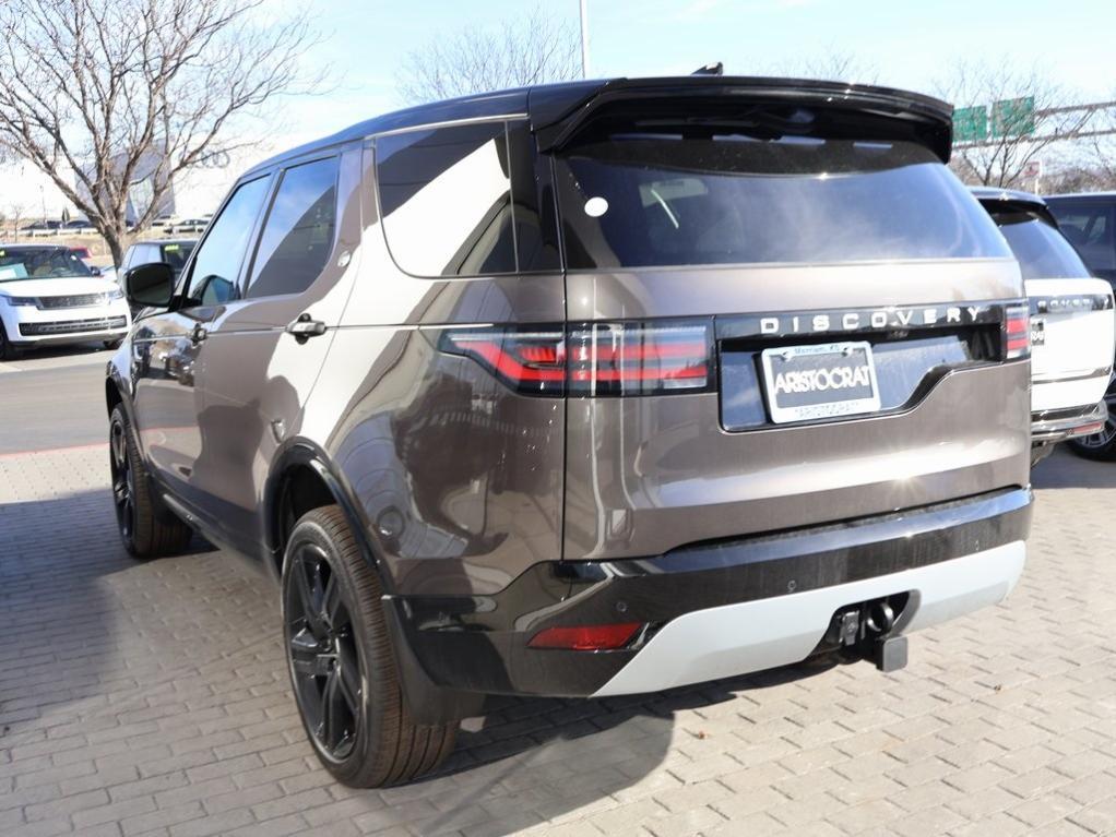 new 2025 Land Rover Discovery car, priced at $89,608