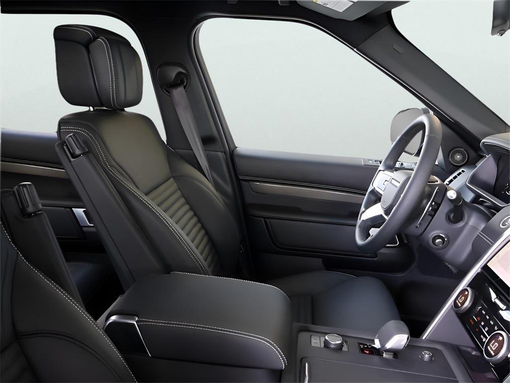new 2025 Land Rover Discovery car, priced at $89,608