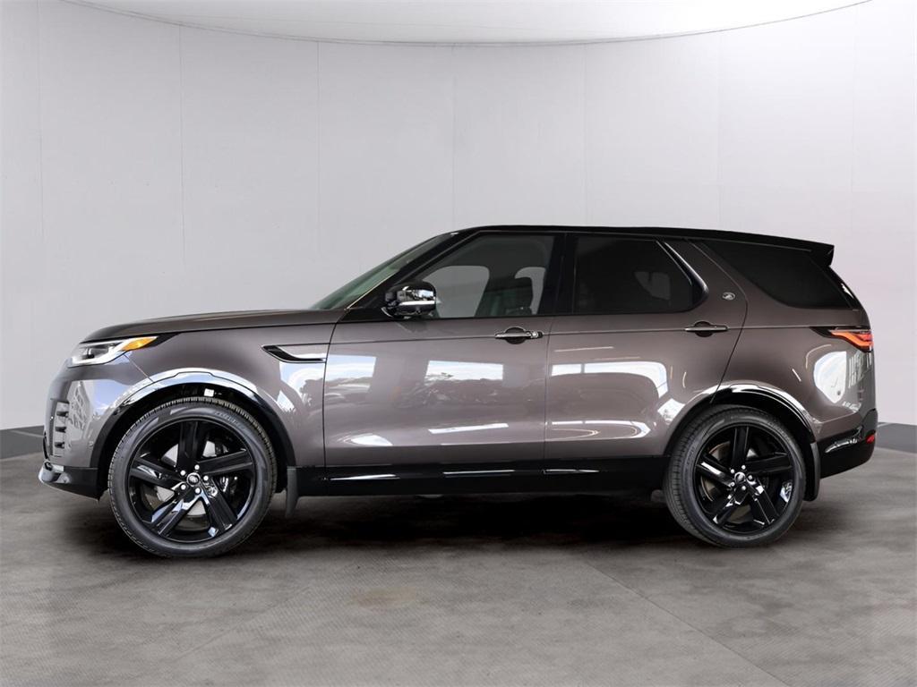 new 2025 Land Rover Discovery car, priced at $89,608