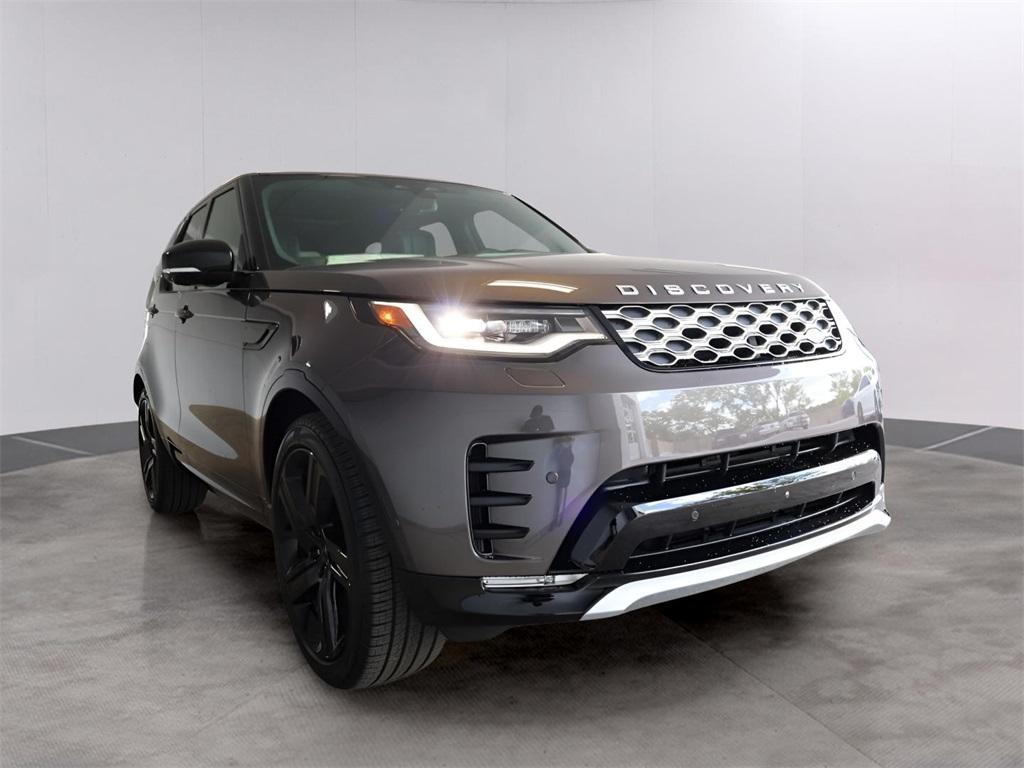 new 2025 Land Rover Discovery car, priced at $89,608