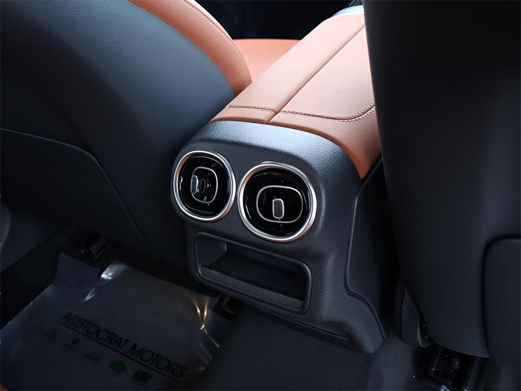 new 2025 Mercedes-Benz GLC 350e car, priced at $67,035