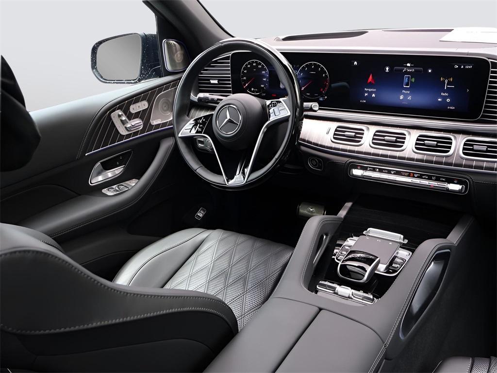new 2025 Mercedes-Benz Maybach GLS 600 car, priced at $209,595