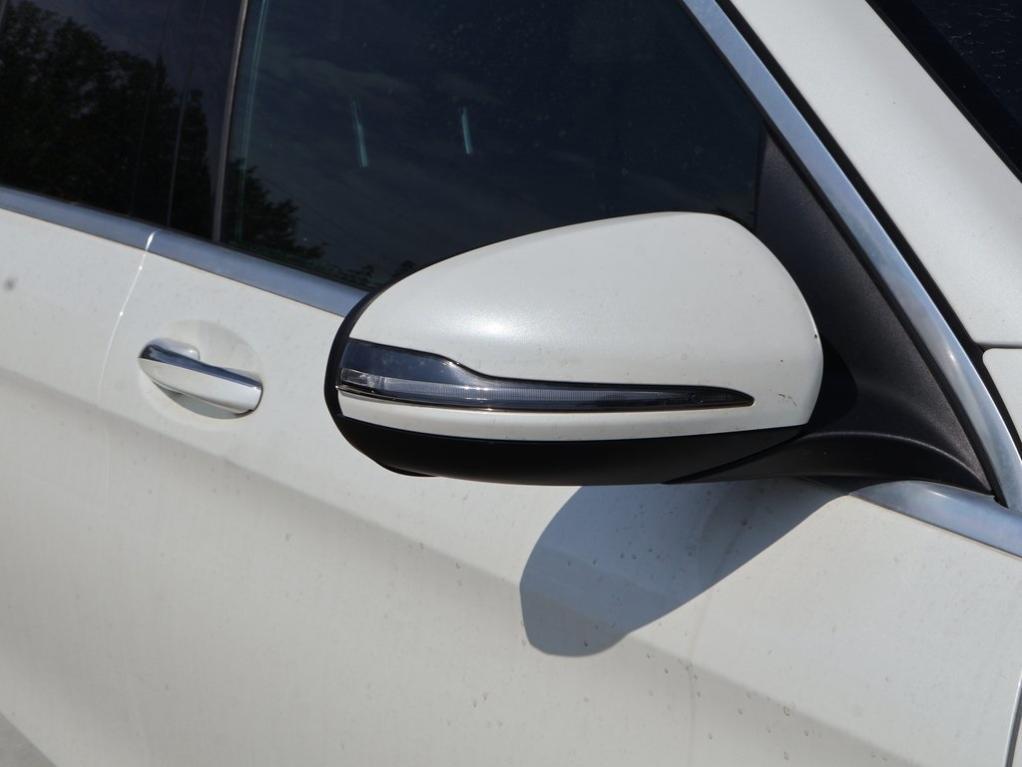 used 2019 Mercedes-Benz GLC 300 car, priced at $20,490