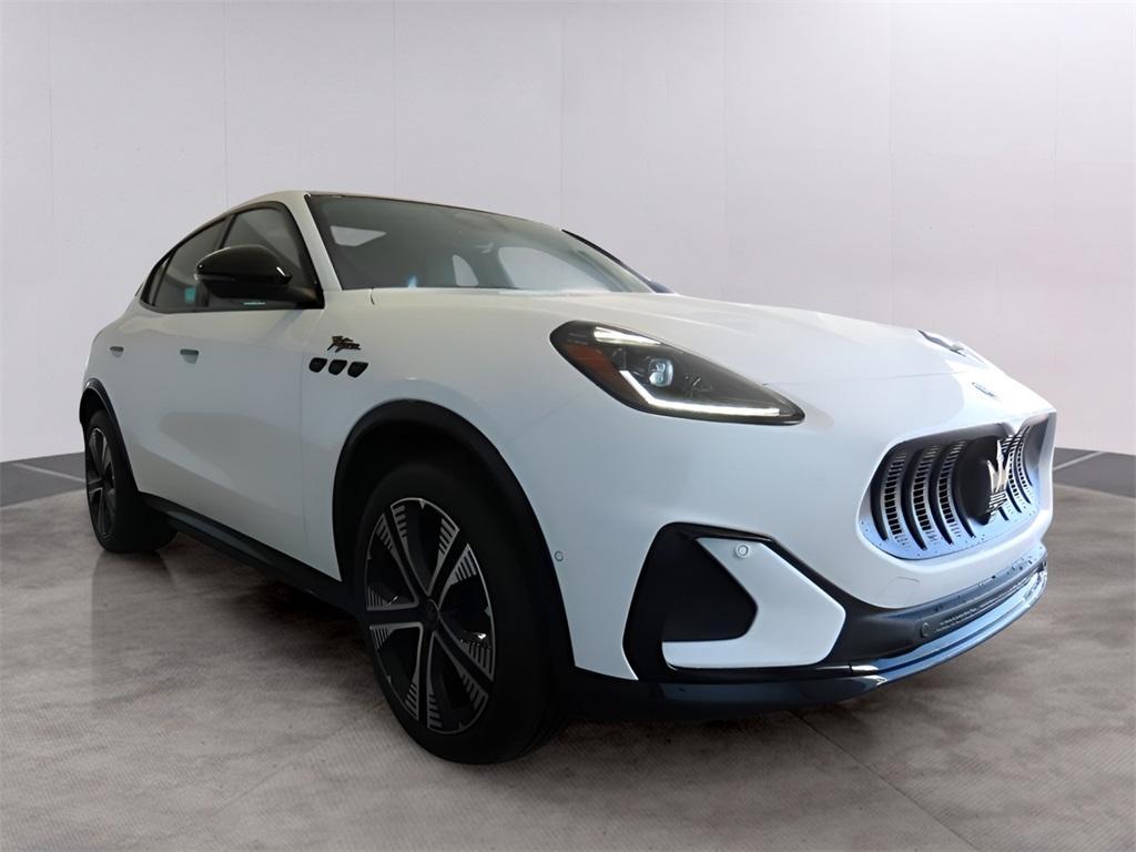 new 2025 Maserati Grecale Folgore car, priced at $112,090