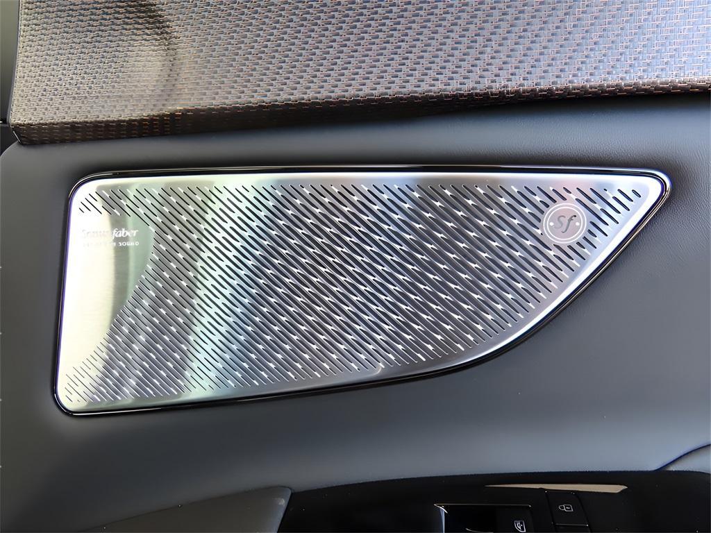 new 2025 Maserati Grecale Folgore car, priced at $112,090