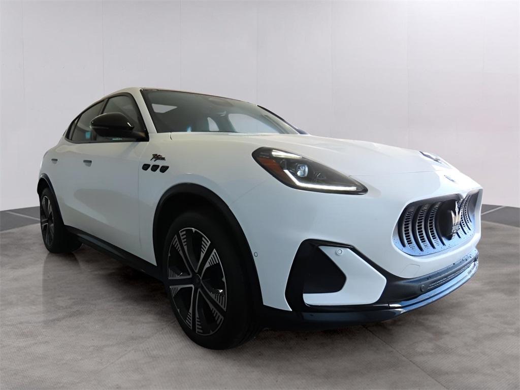 new 2025 Maserati Grecale Folgore car, priced at $112,090