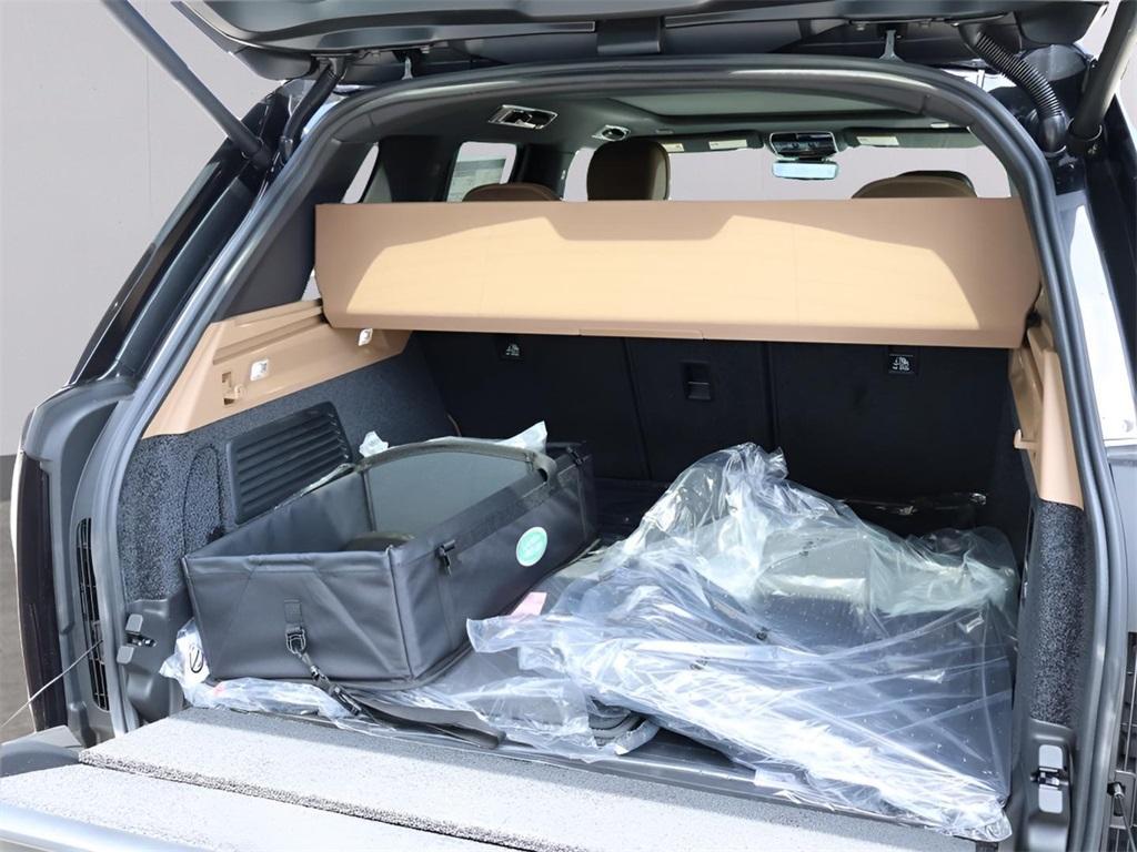 new 2025 Land Rover Range Rover car, priced at $136,140