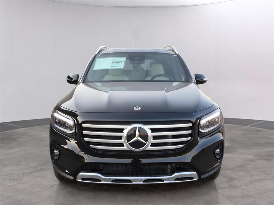 new 2025 Mercedes-Benz GLB 250 car, priced at $50,450