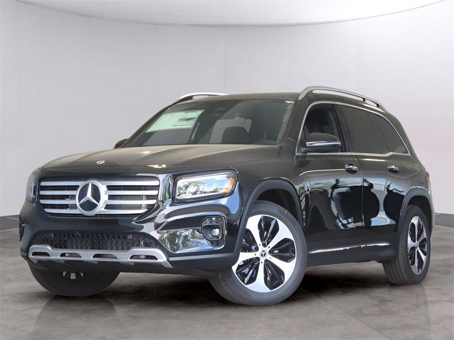 new 2024 Mercedes-Benz GLB 250 car, priced at $54,960