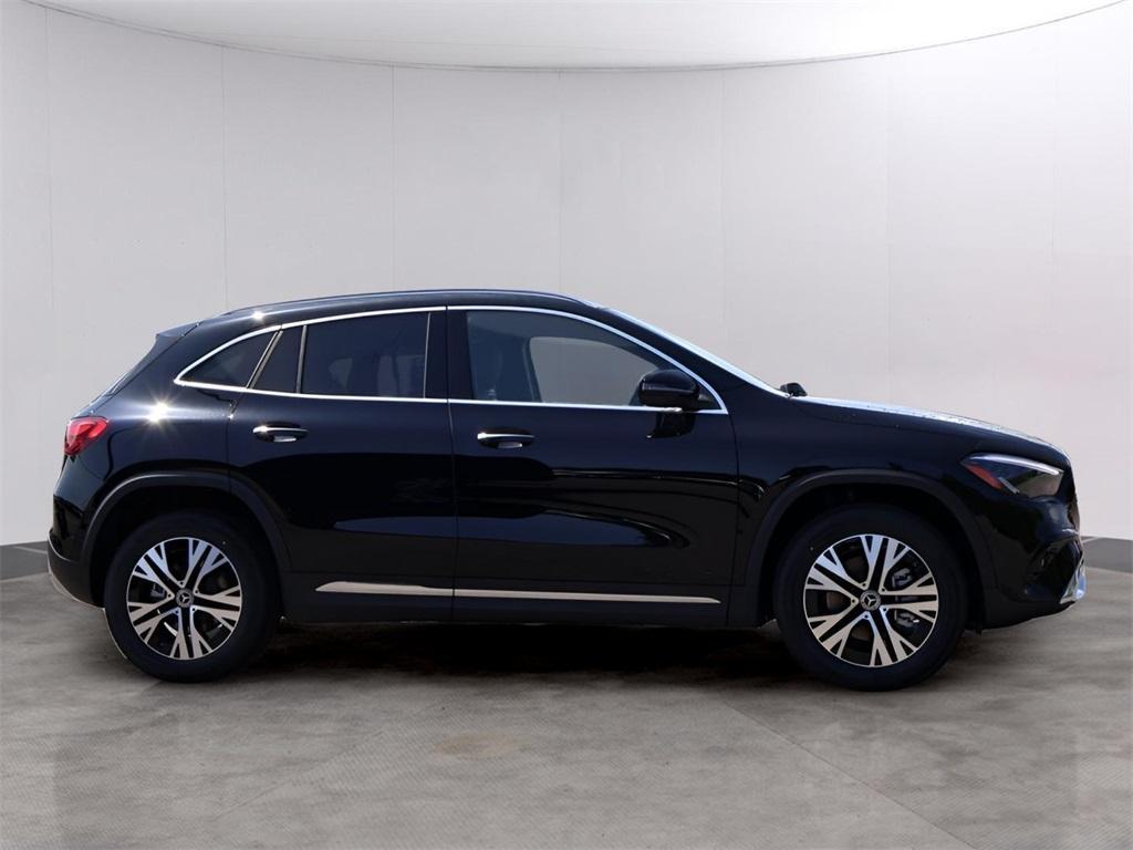 new 2025 Mercedes-Benz GLA 250 car, priced at $47,295