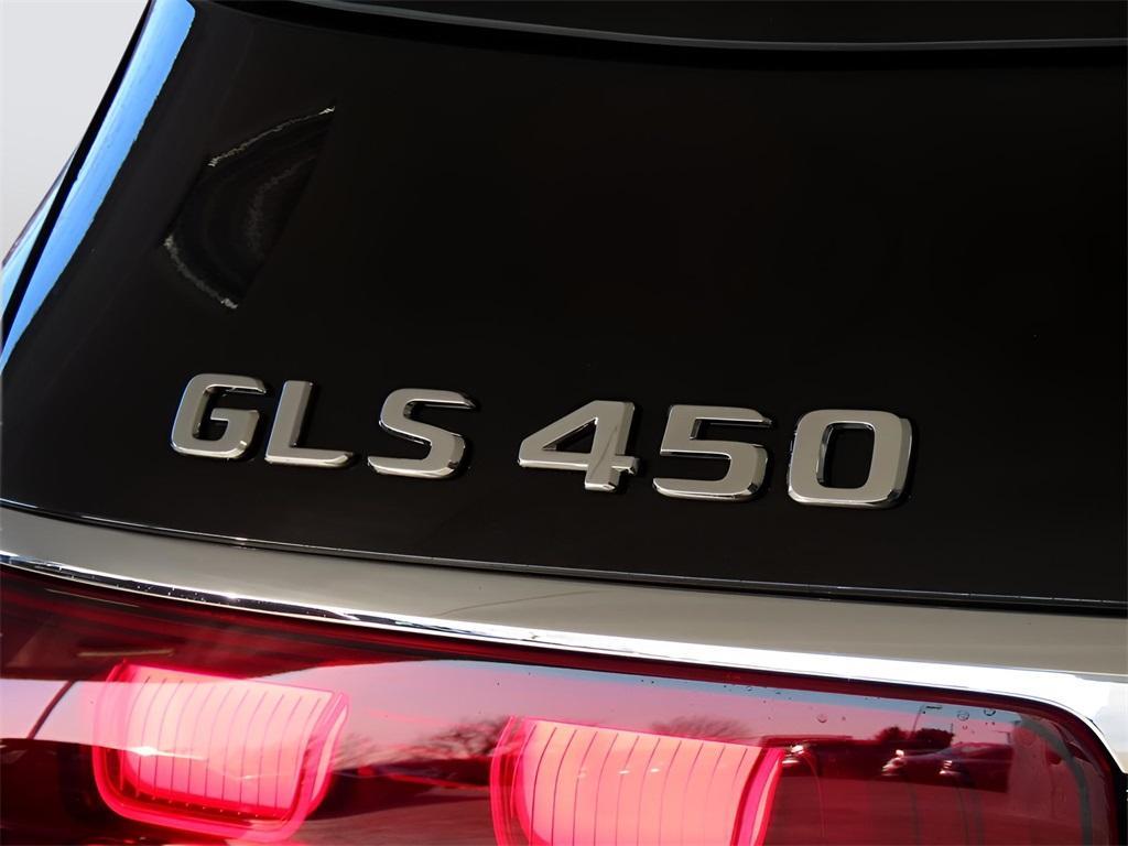 new 2025 Mercedes-Benz GLS 450 car, priced at $110,590