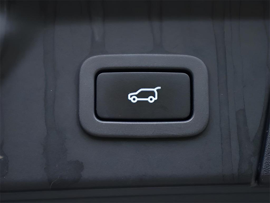 used 2019 Land Rover Range Rover Velar car, priced at $26,377