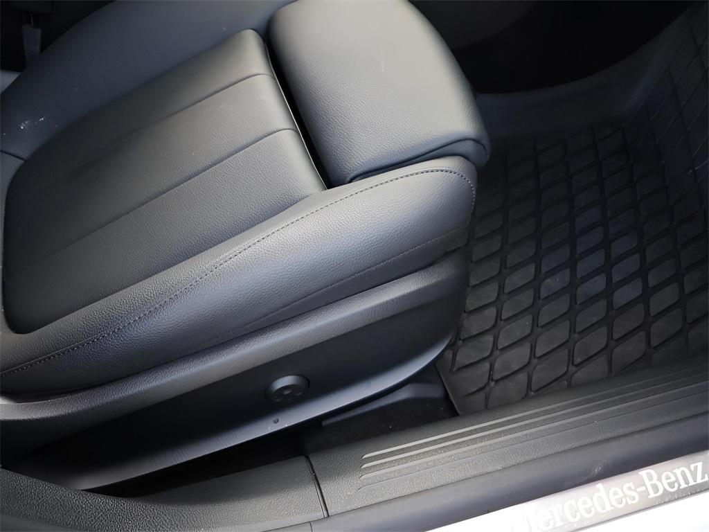new 2025 Mercedes-Benz CLA 250 car, priced at $52,815