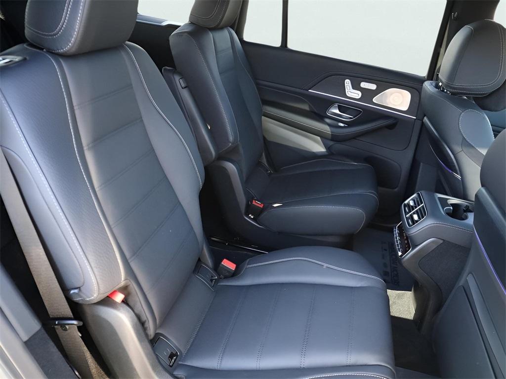 new 2026 Mercedes-Benz GLS 450 car, priced at $105,315