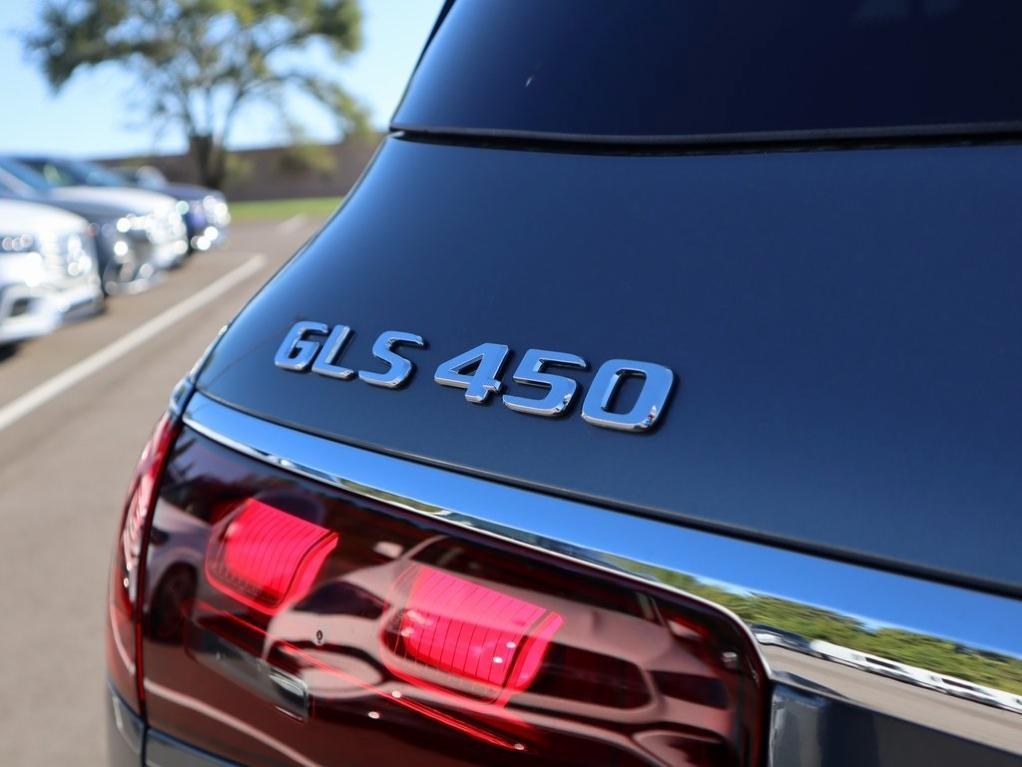 new 2026 Mercedes-Benz GLS 450 car, priced at $105,315