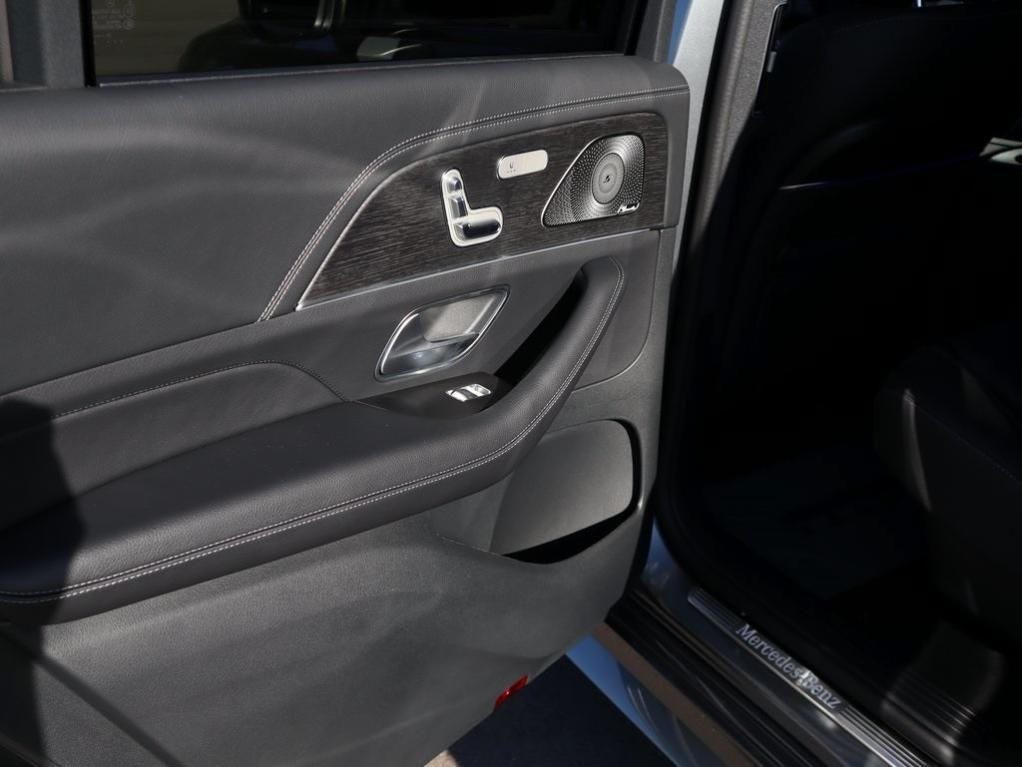 new 2026 Mercedes-Benz GLS 450 car, priced at $105,315