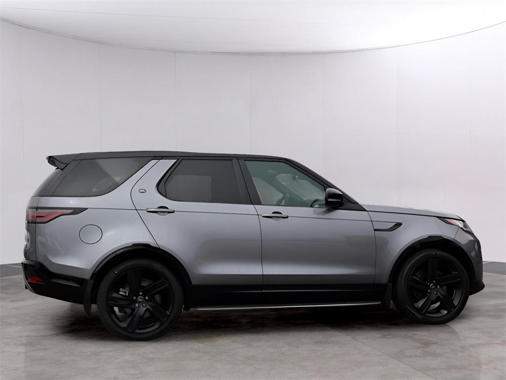 new 2025 Land Rover Discovery car, priced at $83,550