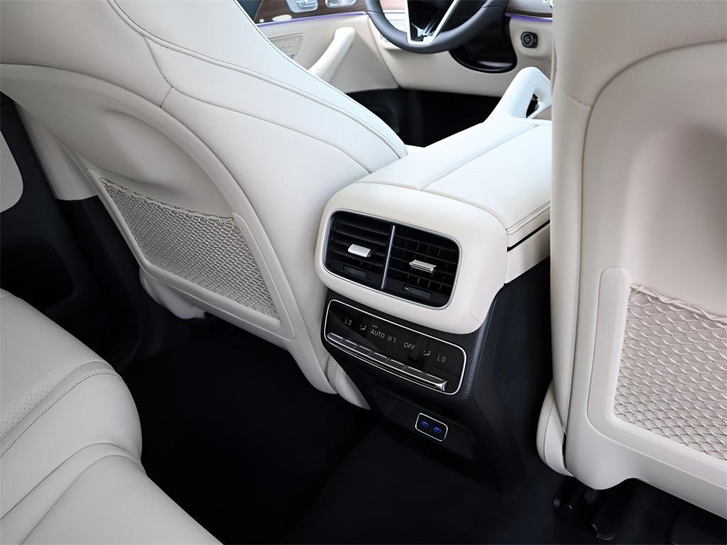 new 2026 Mercedes-Benz GLE 450 car, priced at $82,640