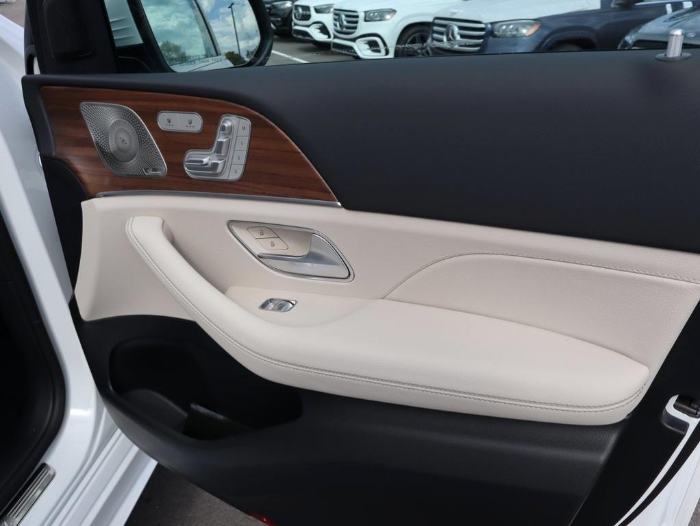 new 2026 Mercedes-Benz GLE 450 car, priced at $82,640