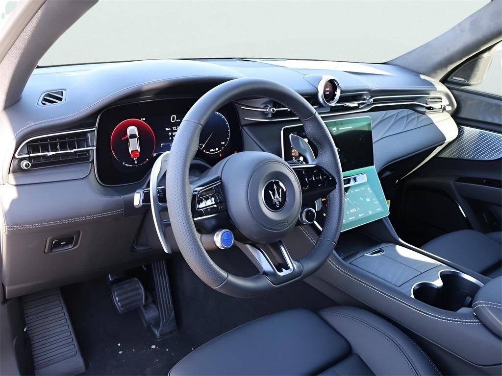 new 2025 Maserati Grecale car, priced at $82,085