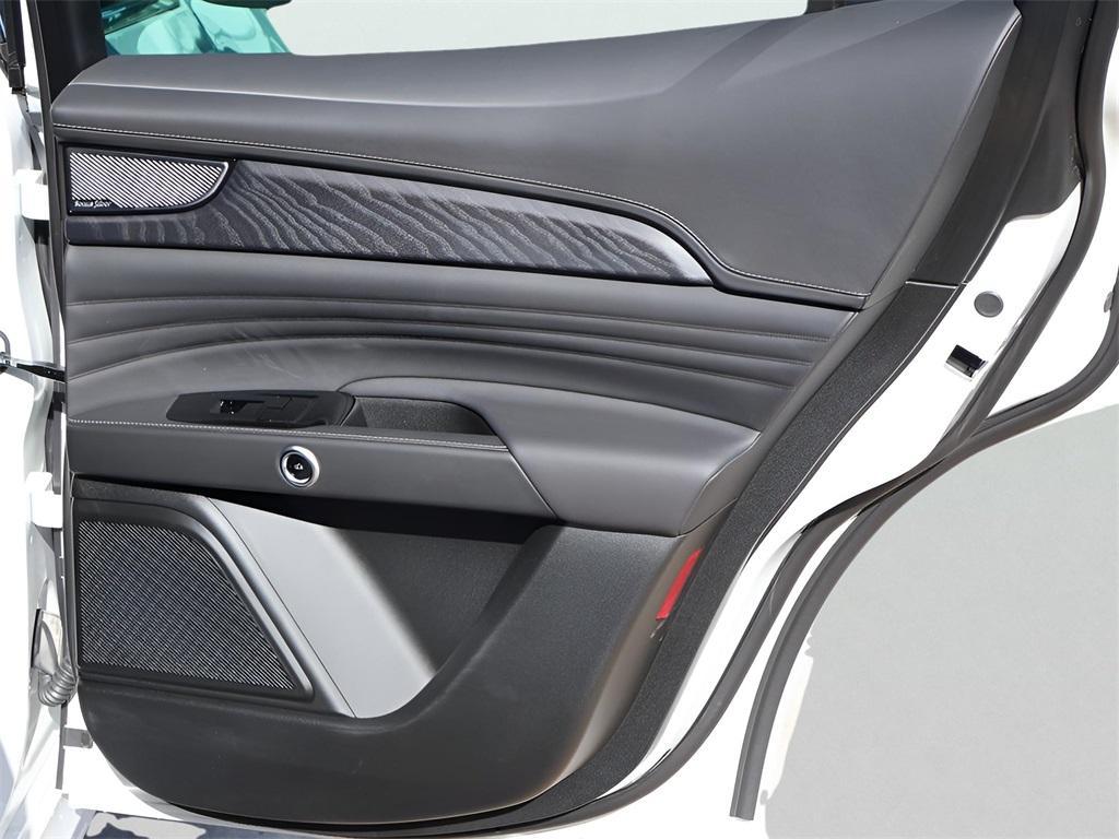 new 2025 Maserati Grecale car, priced at $82,085