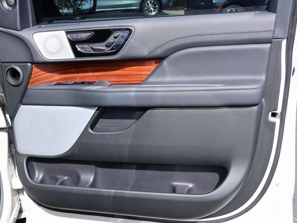 used 2024 Lincoln Navigator car, priced at $80,977