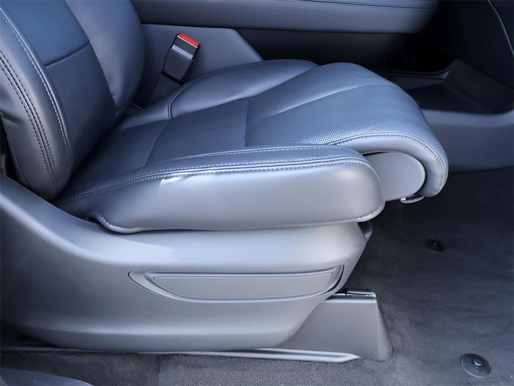 used 2024 Lincoln Navigator car, priced at $80,977