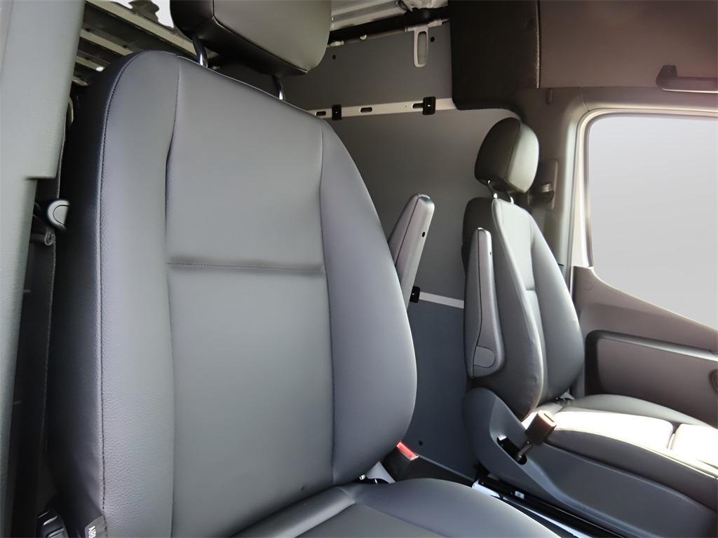 new 2024 Mercedes-Benz Sprinter 2500 car, priced at $66,983