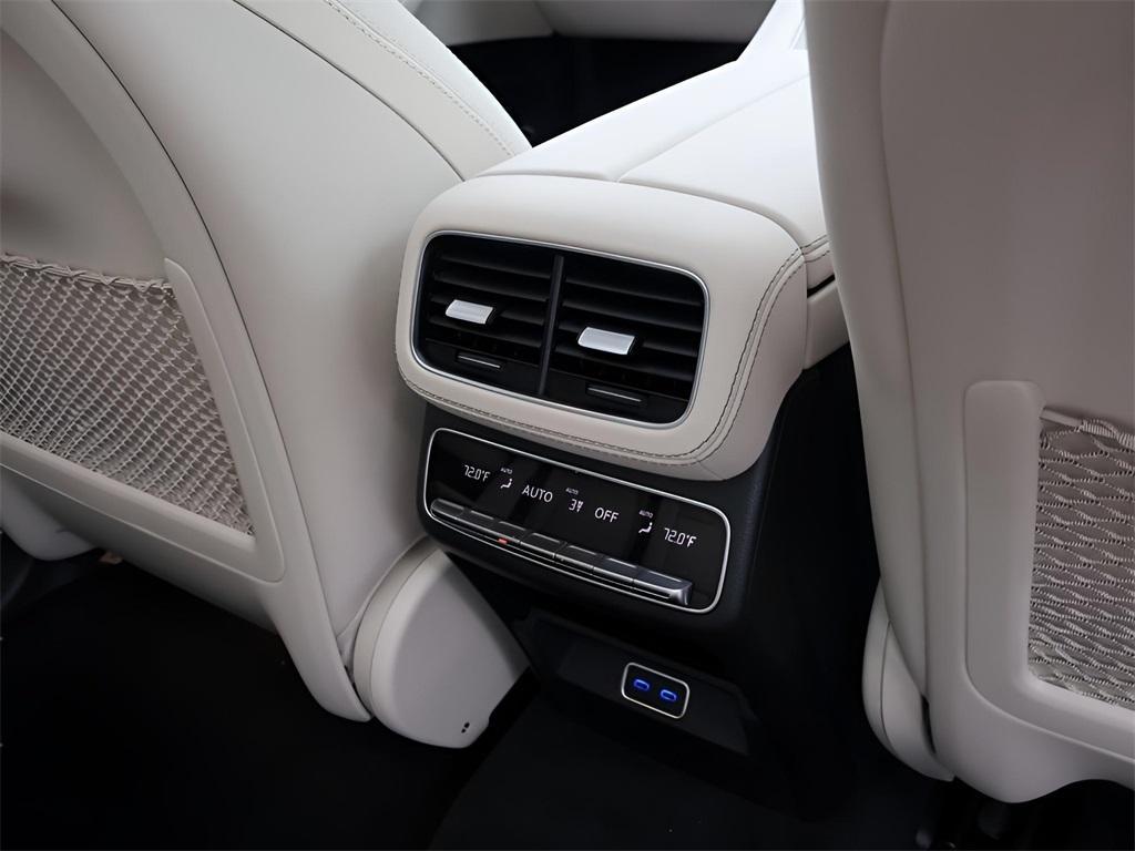 new 2025 Mercedes-Benz AMG GLE 53 car, priced at $104,035