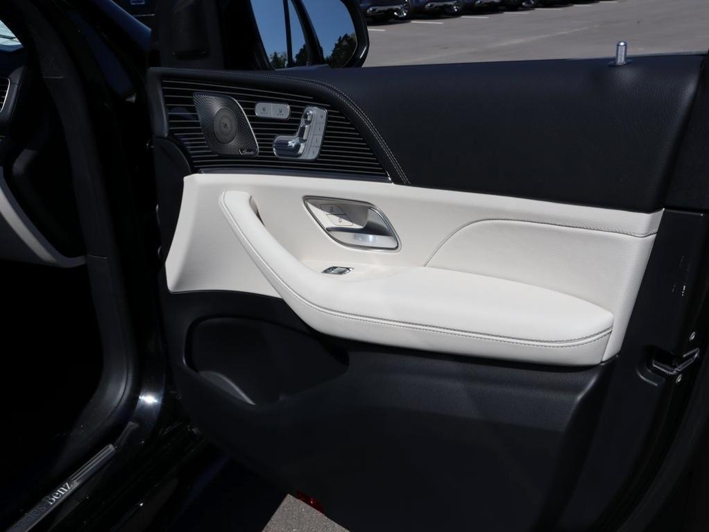 new 2026 Mercedes-Benz GLE 450 car, priced at $87,685