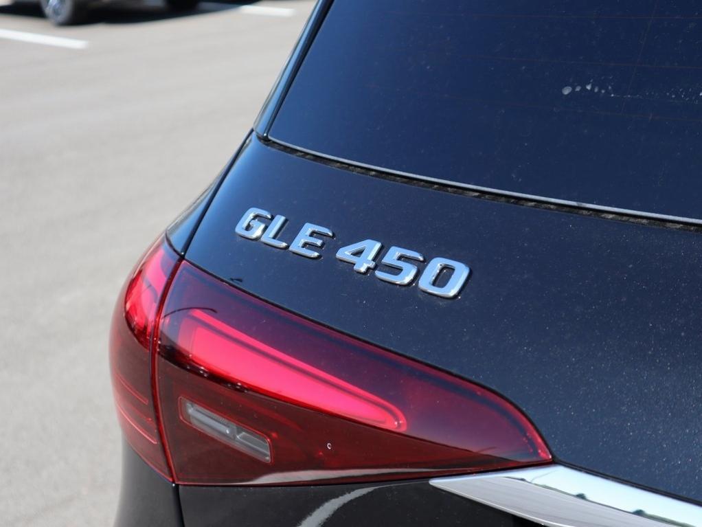 new 2026 Mercedes-Benz GLE 450 car, priced at $87,685