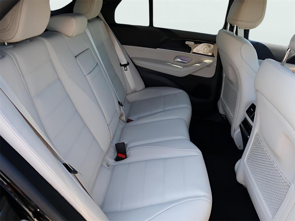 new 2026 Mercedes-Benz GLE 450 car, priced at $87,685