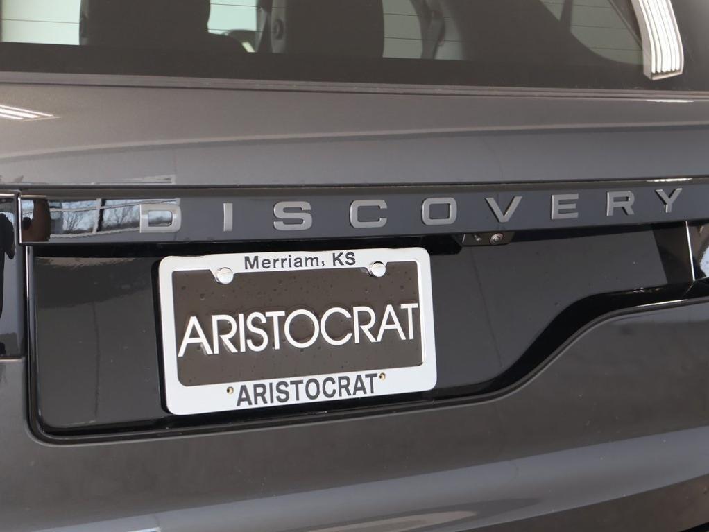 new 2025 Land Rover Discovery car, priced at $83,585