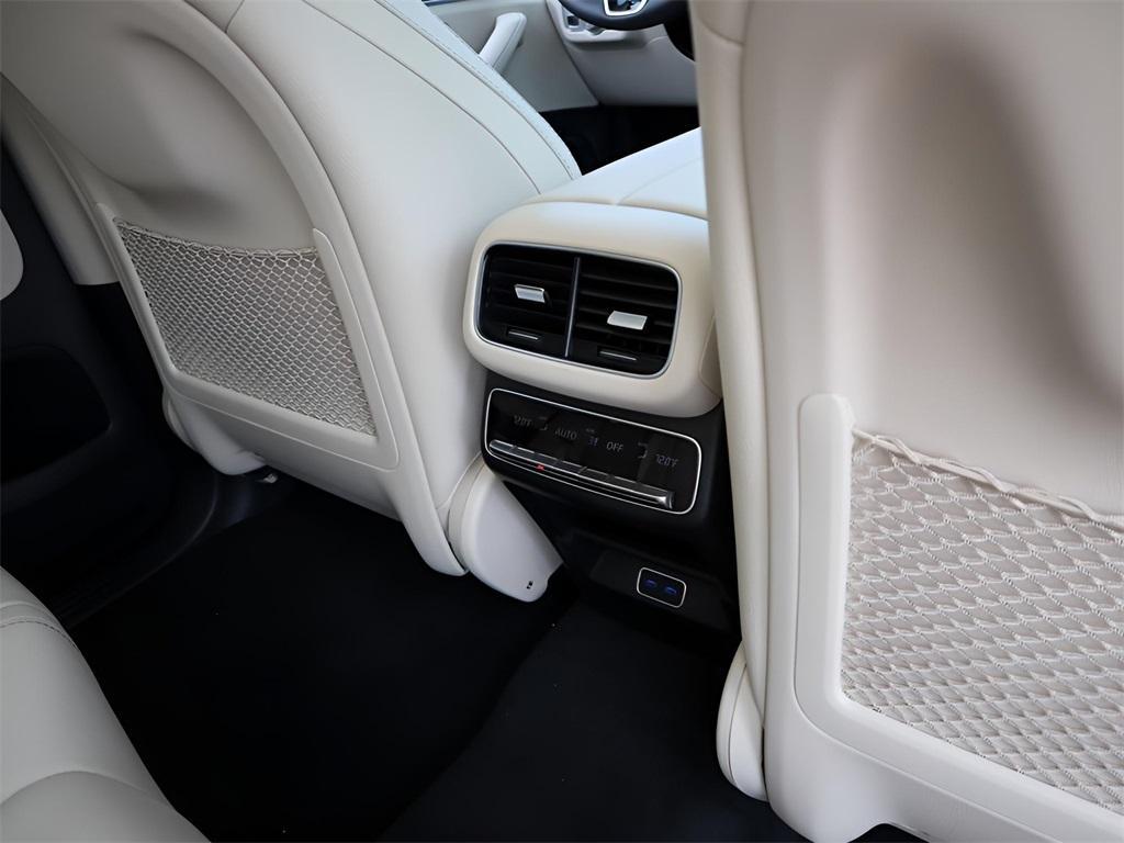 new 2026 Mercedes-Benz GLE 450 car, priced at $95,205