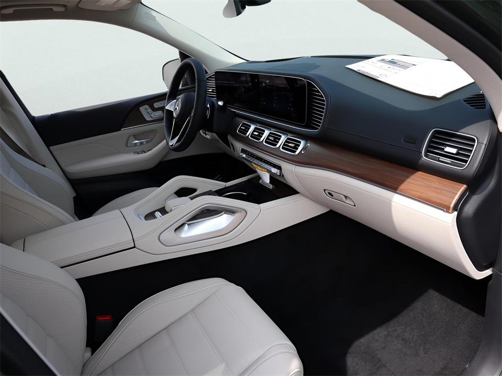 new 2026 Mercedes-Benz GLE 450 car, priced at $95,205