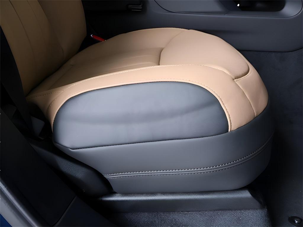 new 2025 Land Rover Range Rover Sport car, priced at $145,075