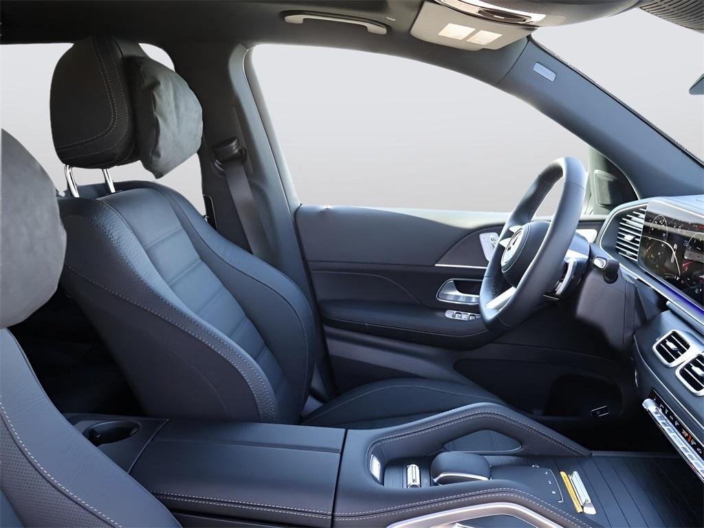 new 2025 Mercedes-Benz GLS 450 car, priced at $101,645