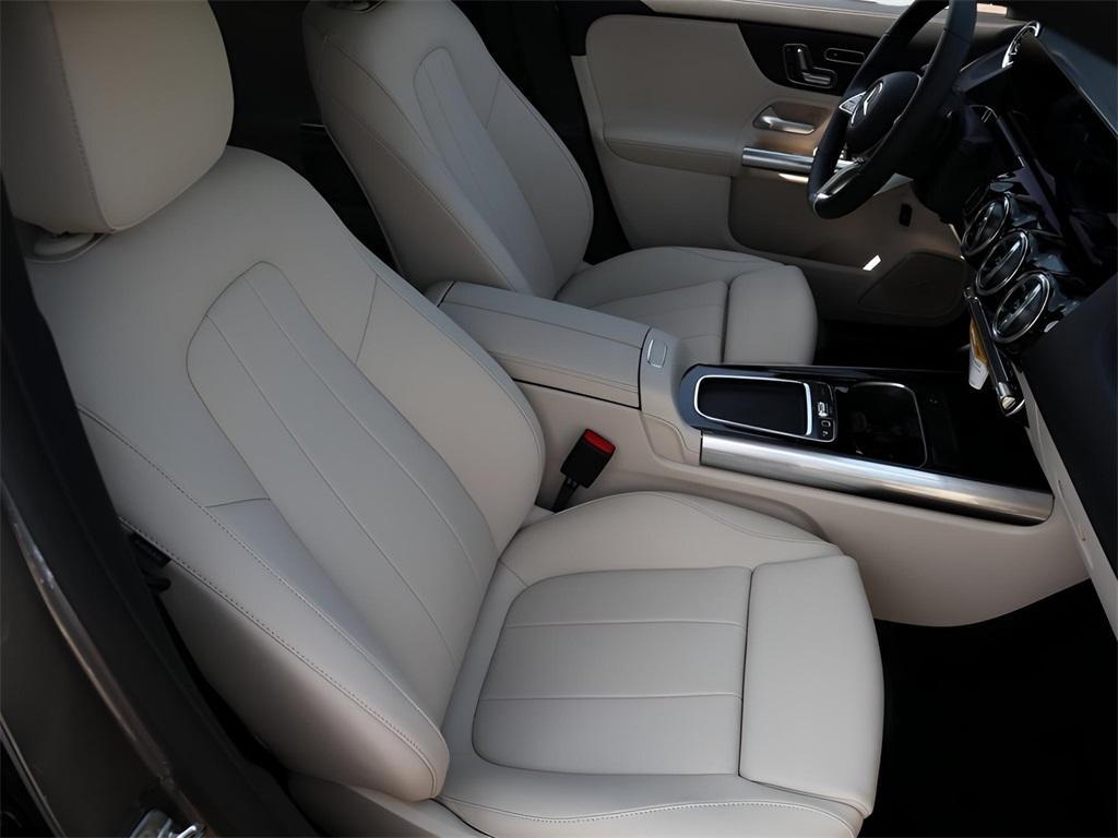 new 2026 Mercedes-Benz GLA 250 car, priced at $52,515