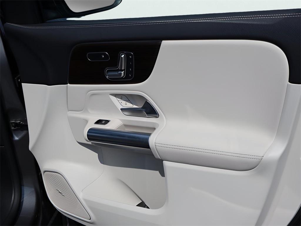 new 2026 Mercedes-Benz GLA 250 car, priced at $52,515