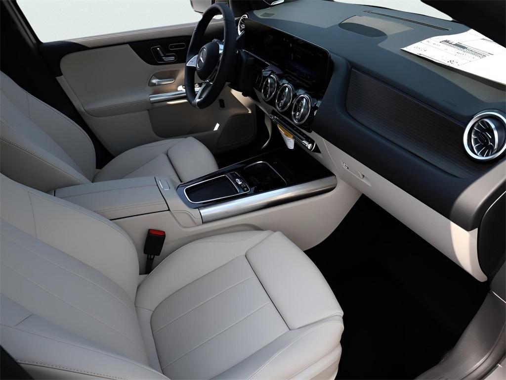 new 2026 Mercedes-Benz GLA 250 car, priced at $52,515