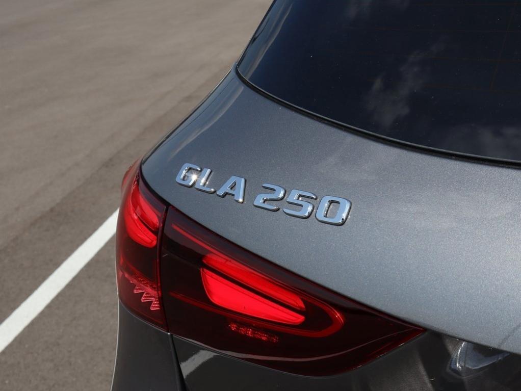 new 2026 Mercedes-Benz GLA 250 car, priced at $52,515