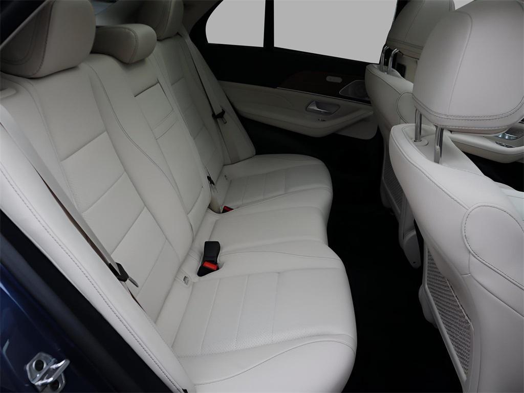 new 2026 Mercedes-Benz GLE 450e car, priced at $88,905