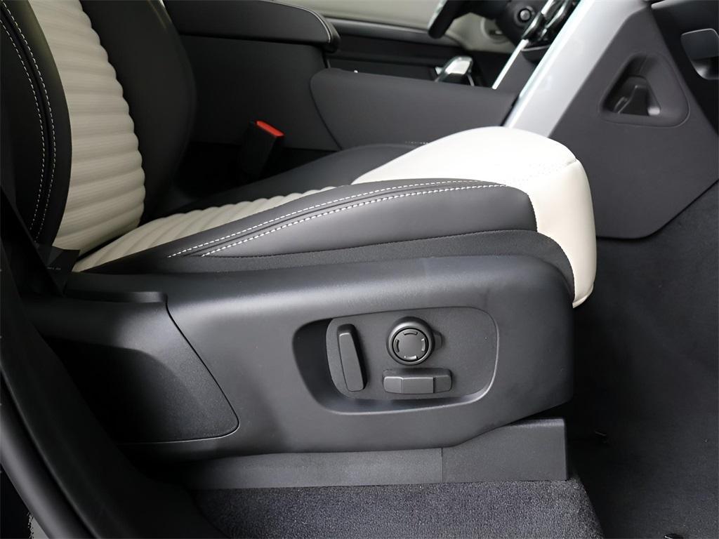 new 2025 Land Rover Discovery car, priced at $84,888