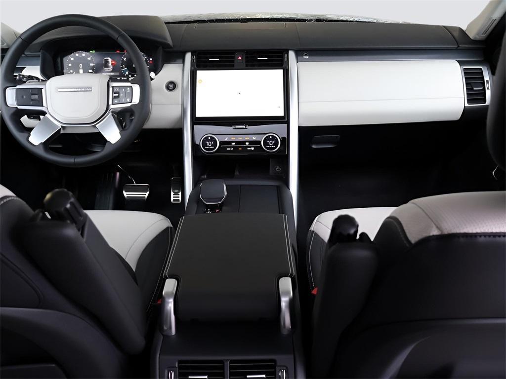 new 2025 Land Rover Discovery car, priced at $84,888