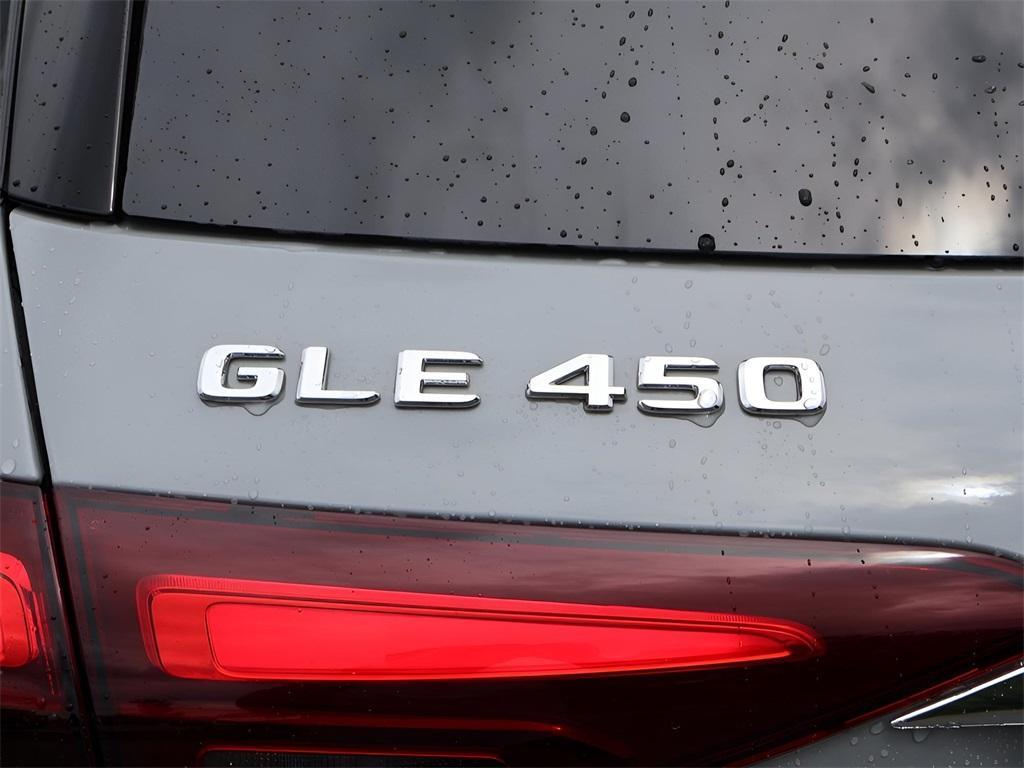 new 2025 Mercedes-Benz GLE 450 car, priced at $87,965