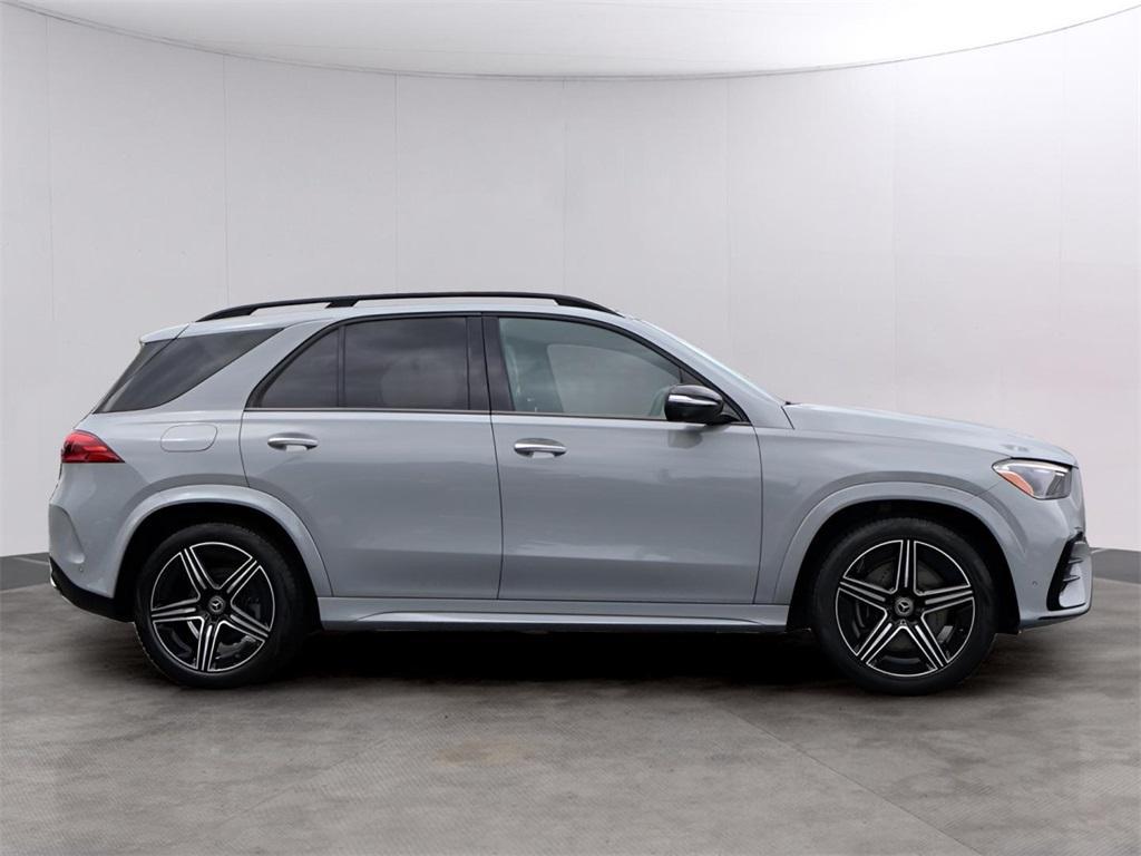 new 2025 Mercedes-Benz GLE 450 car, priced at $87,965
