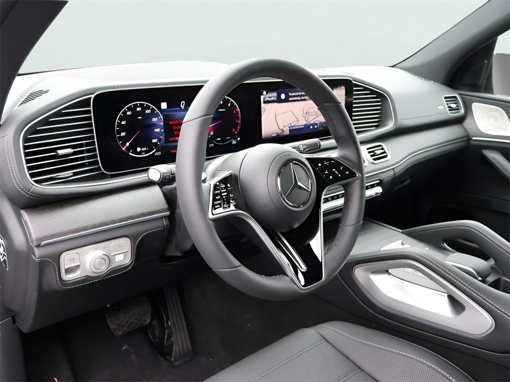 new 2025 Mercedes-Benz GLE 450 car, priced at $87,965