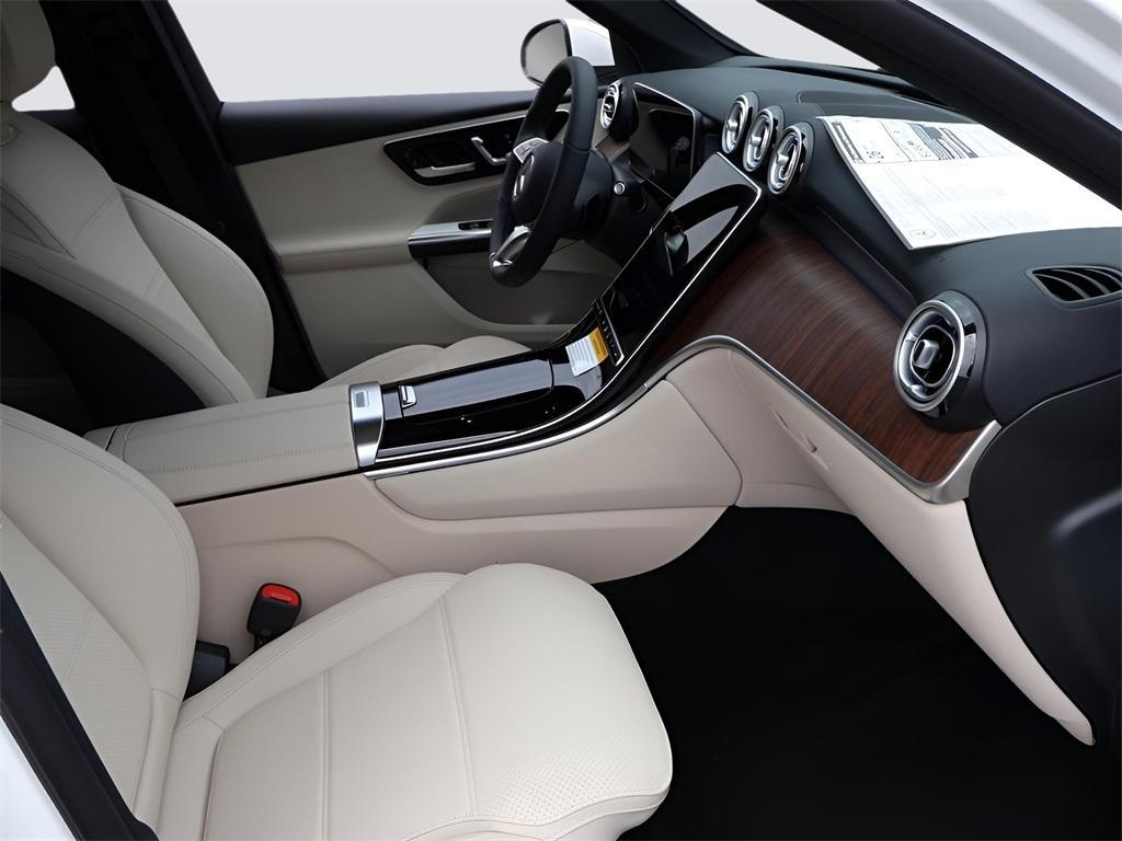 new 2025 Mercedes-Benz GLC 300 car, priced at $56,293