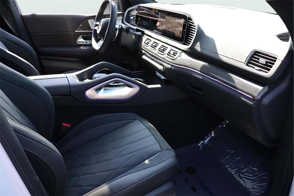 new 2025 Mercedes-Benz AMG GLE 53 car, priced at $108,205